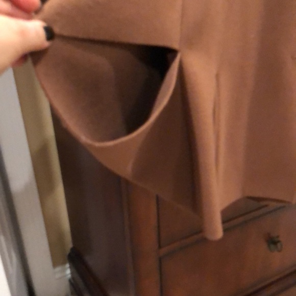 Cocoa unlined cape jacket with pockets. Purchased in Italy. Size L - Picture 7 of 7